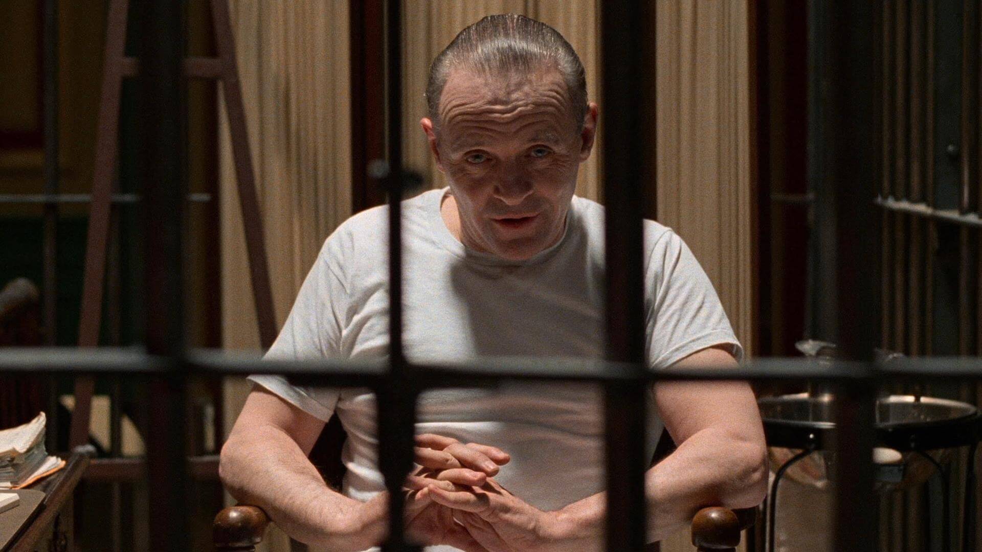 Anthony Hopkins wcielający się w rolę Hannibala Lectera w filmie "Milczenie owiec".