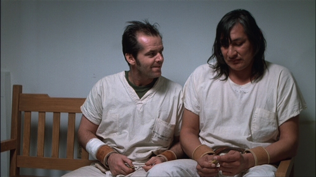 Jack Nicholson i Will Sampson w scenie z filmu "Lot nad kukułczym gniazdem".
