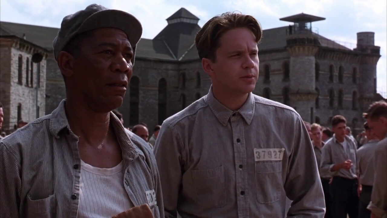 Morgan Freeman i Tim Robbins w scenie z filmu ”Skazani na Shawshank".