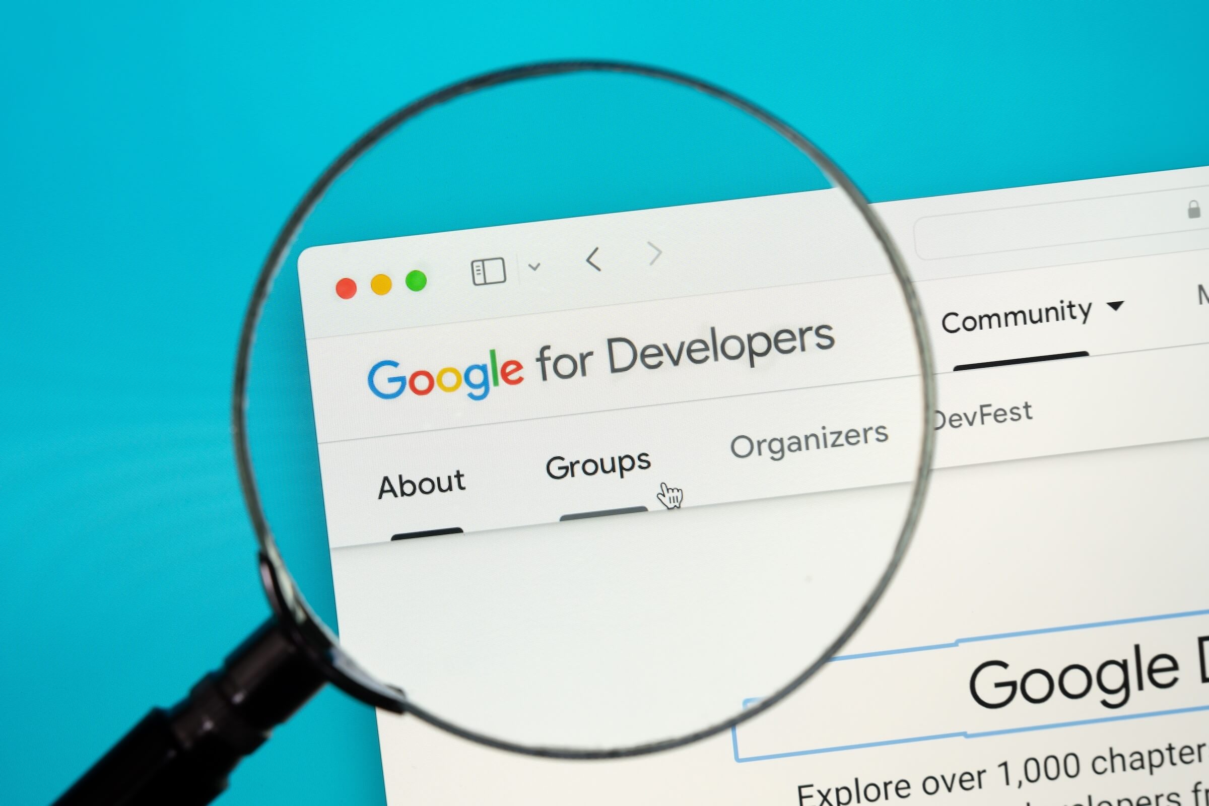 monitor, zbliżenie na logo Google for Developers
